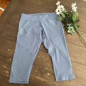 Lululemon Cool To Street Crop‎ Leggings in Blue Denim
size 6 Womens